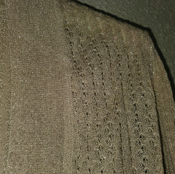 ●SOLD● NWT Women's New York & Co Gold Christmas  V Neck Open Knit Sweater Blouse - Picture 4 of 5